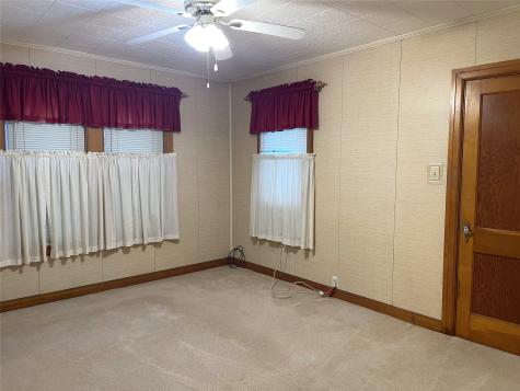 421 S 8th Avenue Teague TX 75860