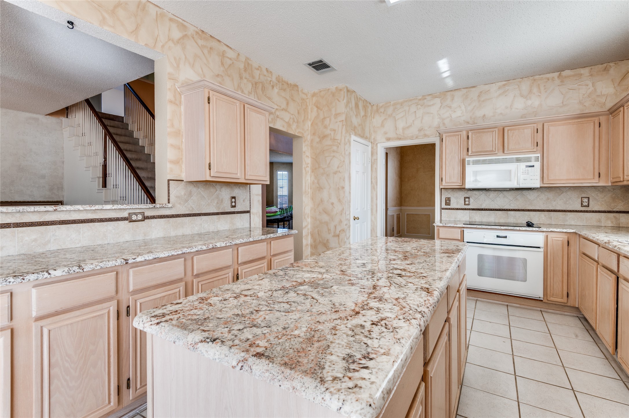 2079 Sunset Lane Lewisville TX 75067