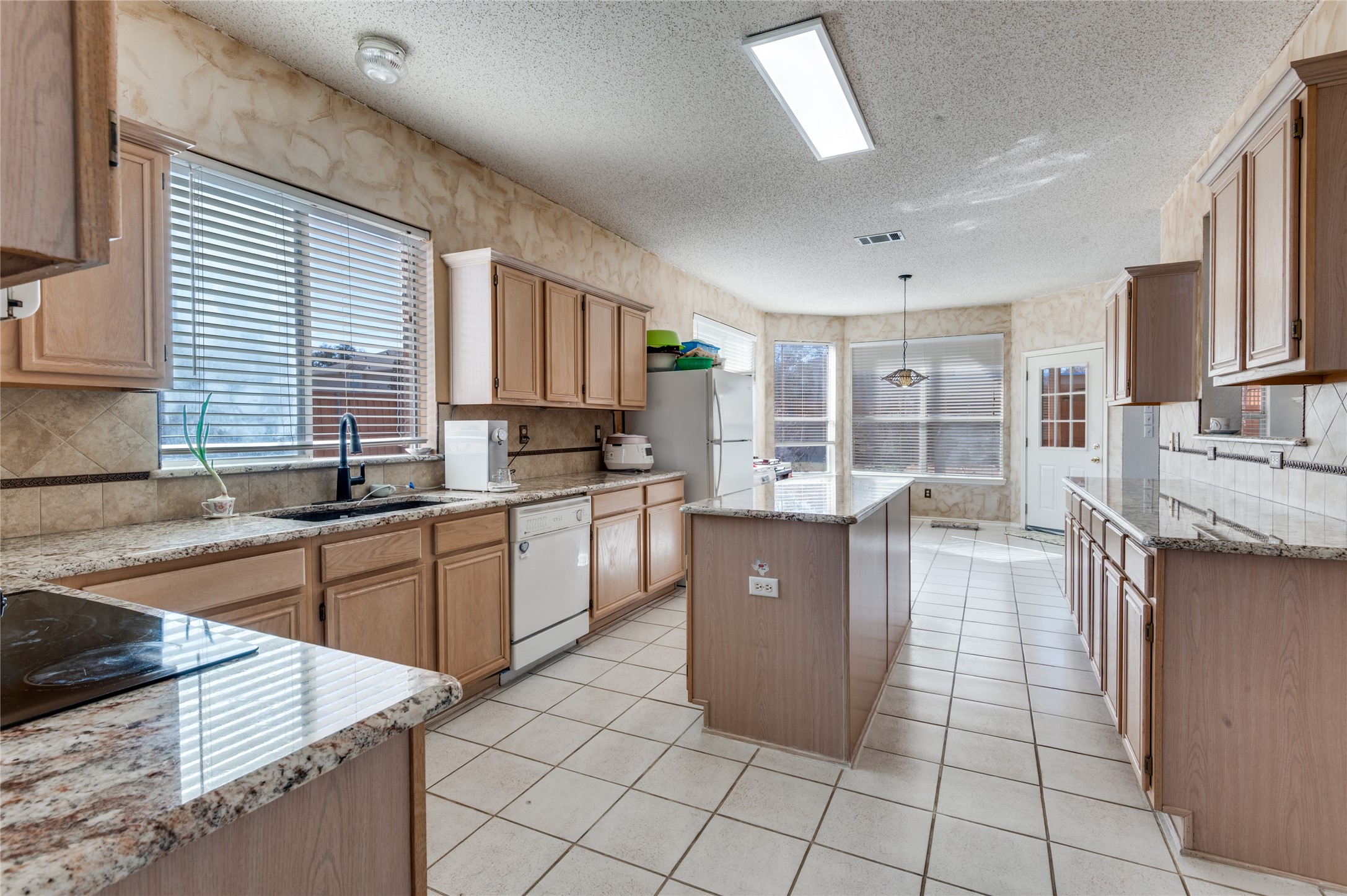 2079 Sunset Lane Lewisville TX 75067
