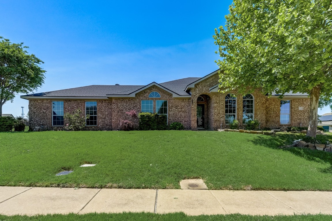 1720 Vista Ridge Drive W Midlothian TX 76065