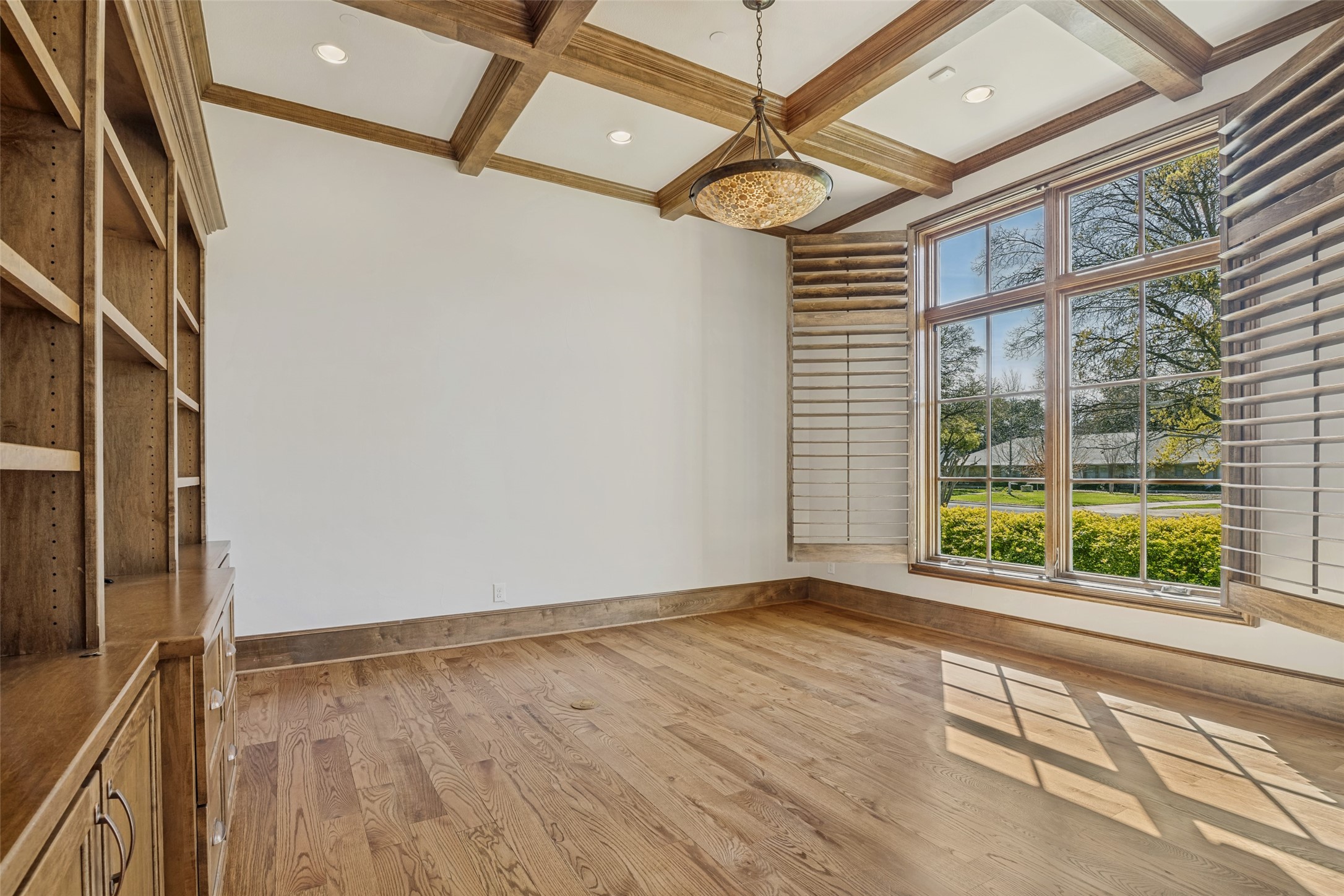 4529 Crooked Lane Dallas TX 75229