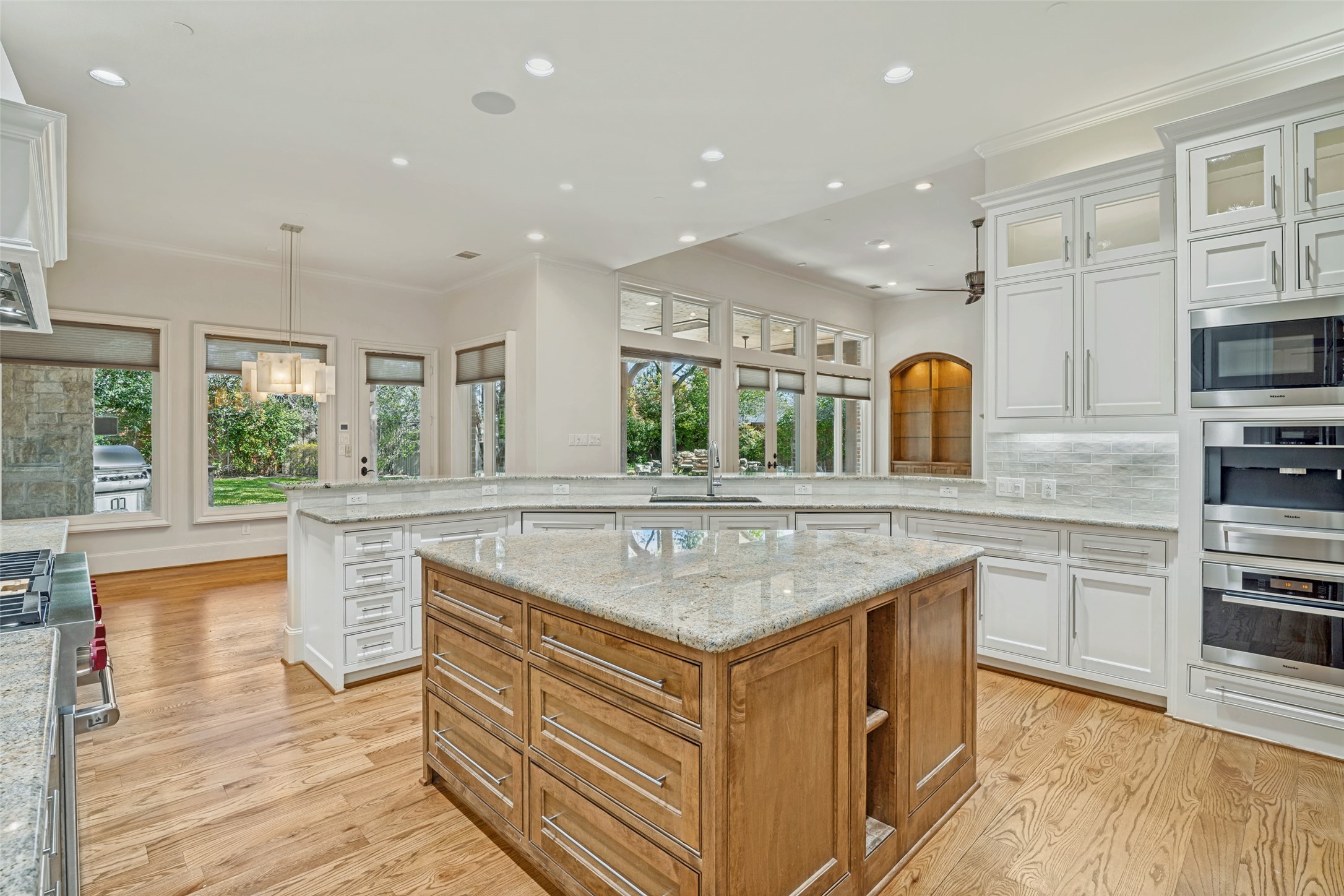 4529 Crooked Lane Dallas TX 75229