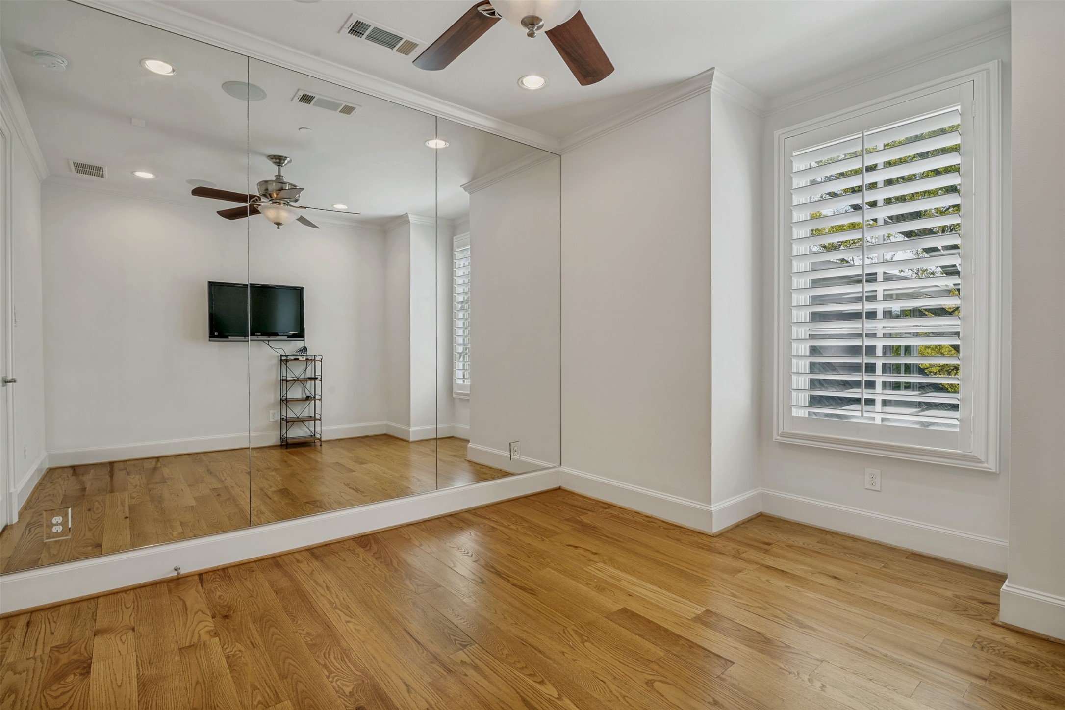 4529 Crooked Lane Dallas TX 75229
