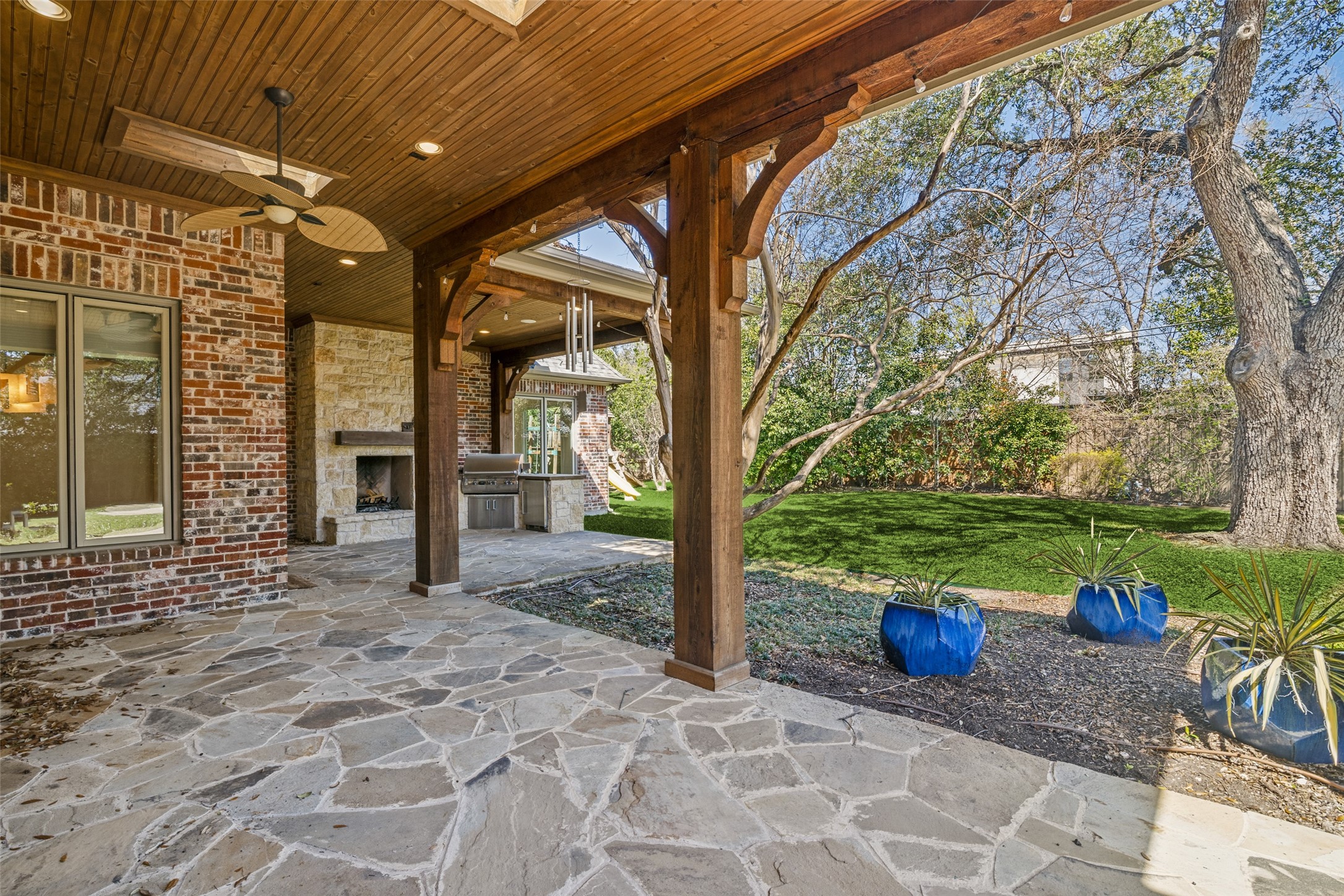 4529 Crooked Lane Dallas TX 75229