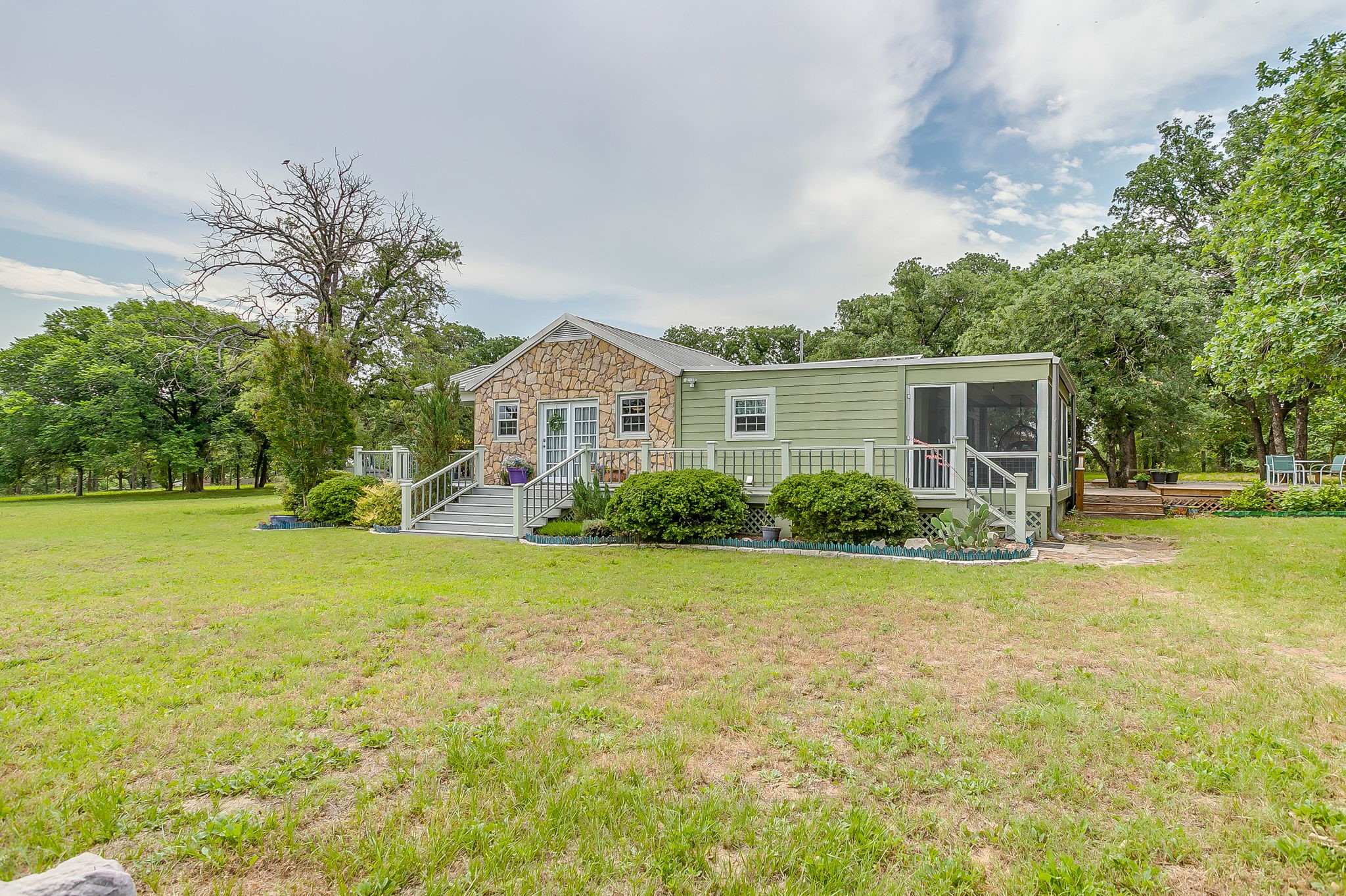 211 Silver Acres Road Azle TX 76020