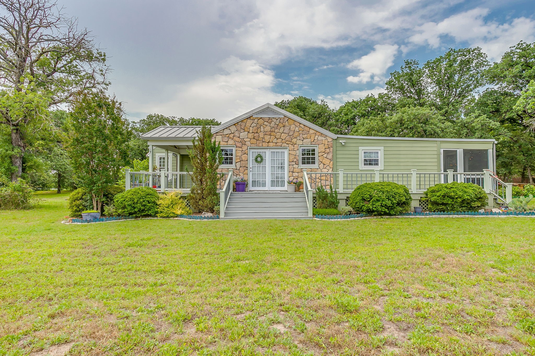 211 Silver Acres Road Azle TX 76020