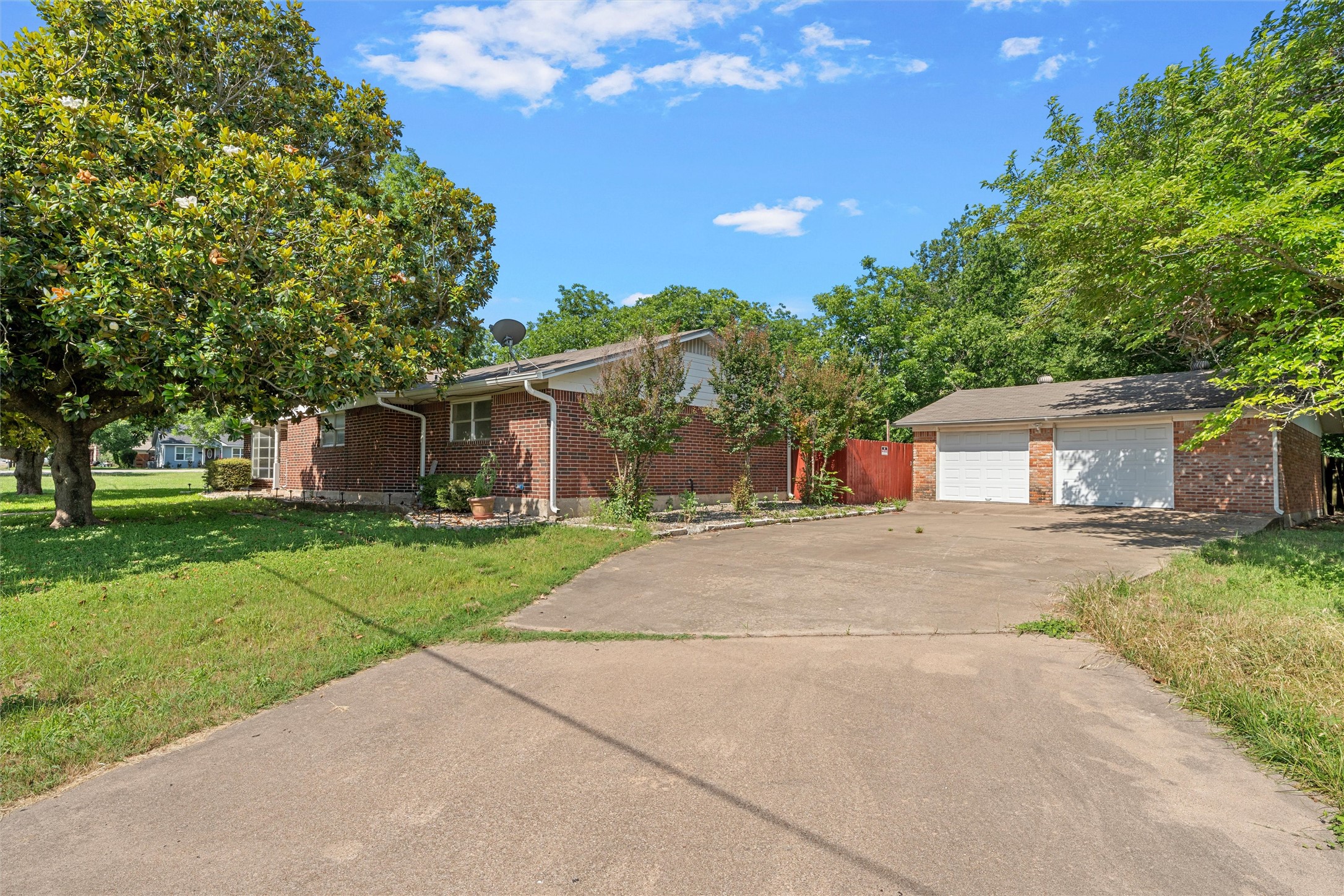 605 N Roberts Street West TX 76691