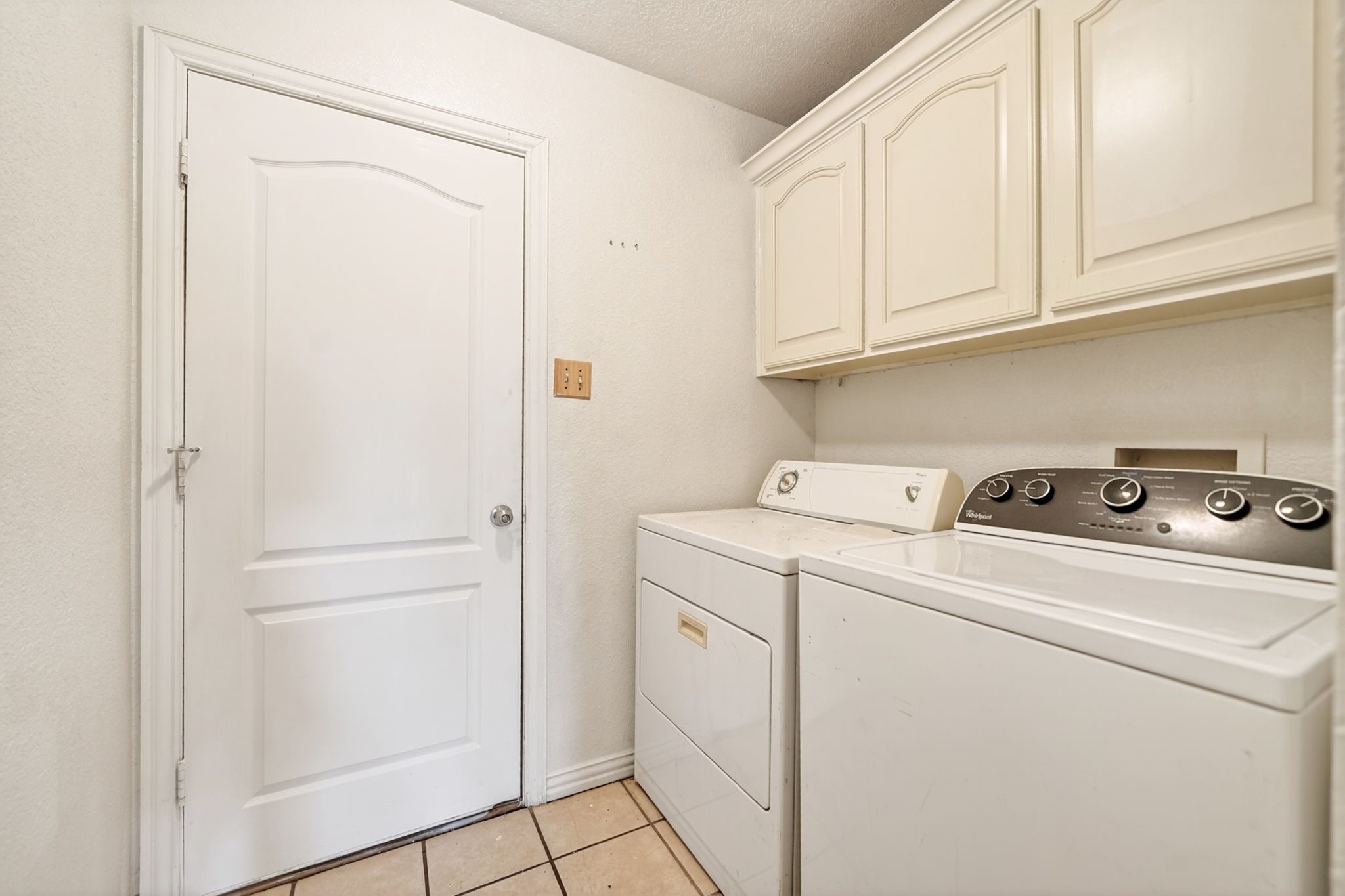 1608 Shelley Lane Cleburne TX 76033