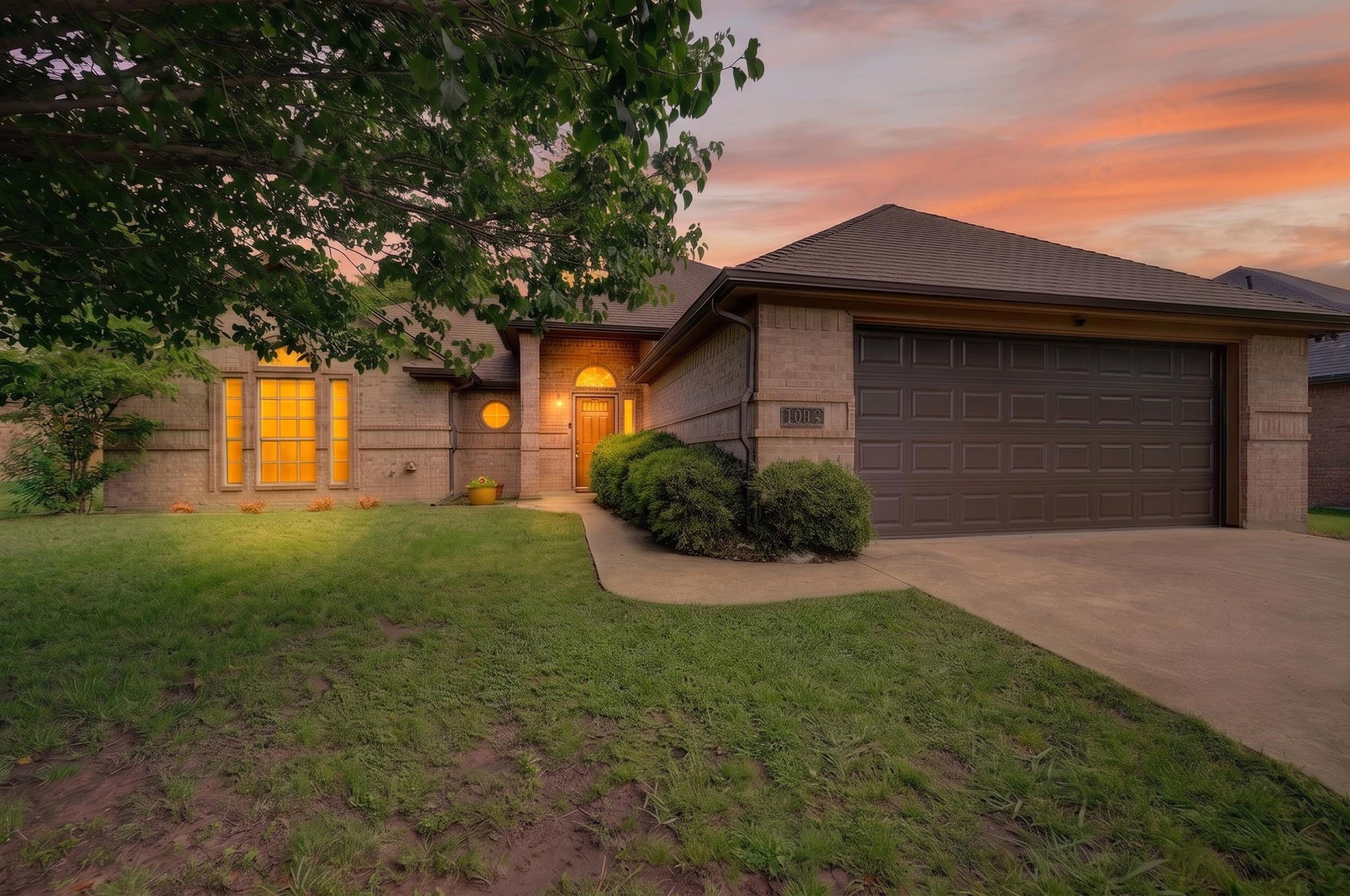 1608 Shelley Lane Cleburne TX 76033