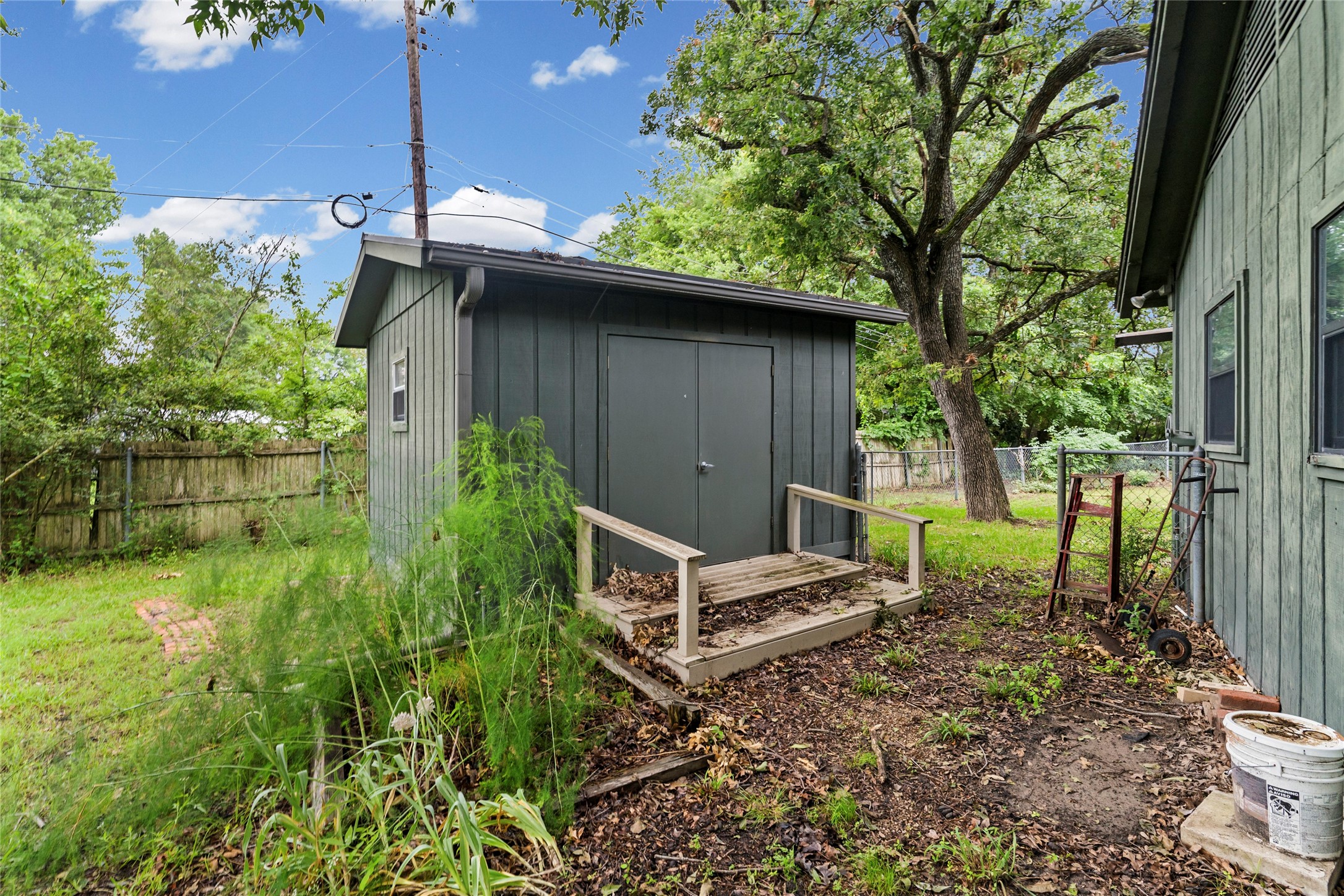 2823 Laurel Lane Commerce TX 75428