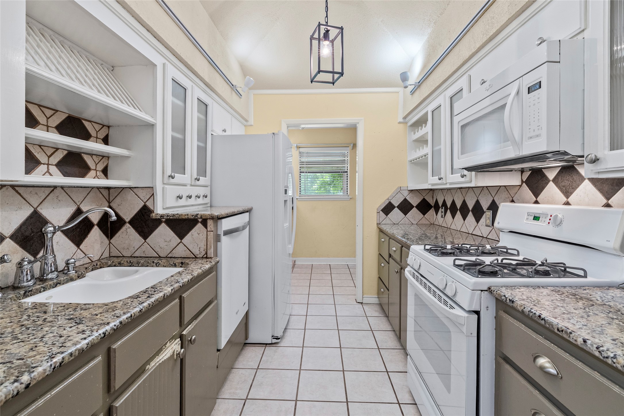 2823 Laurel Lane Commerce TX 75428