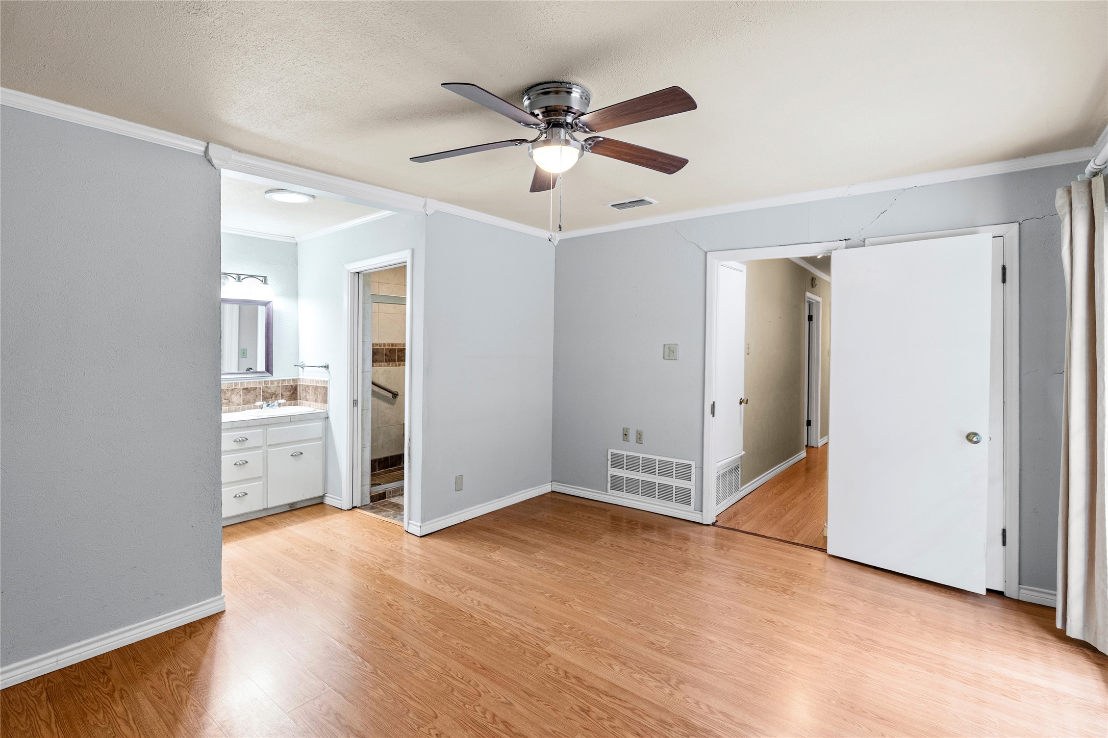 2823 Laurel Lane Commerce TX 75428