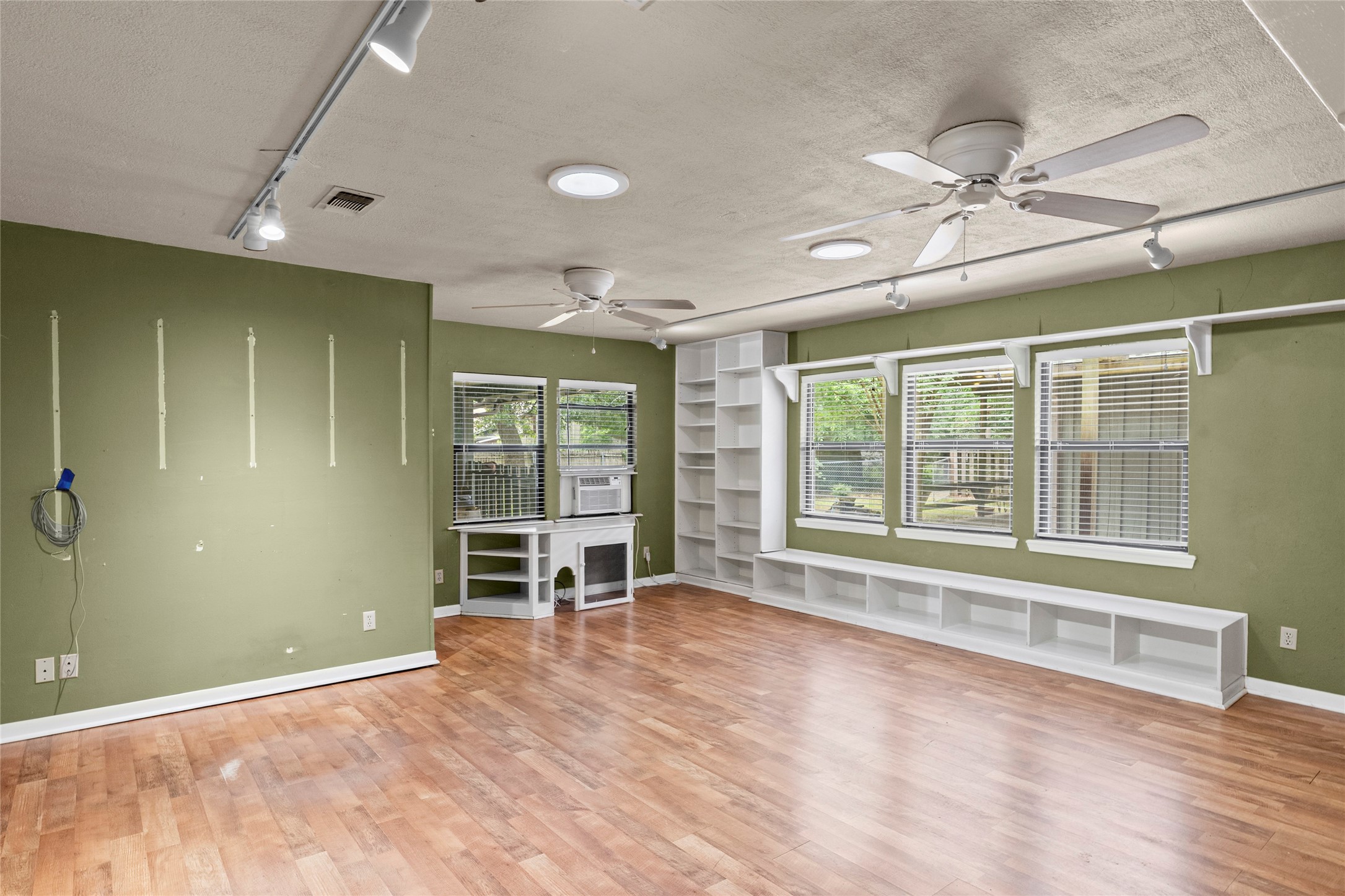 2823 Laurel Lane Commerce TX 75428