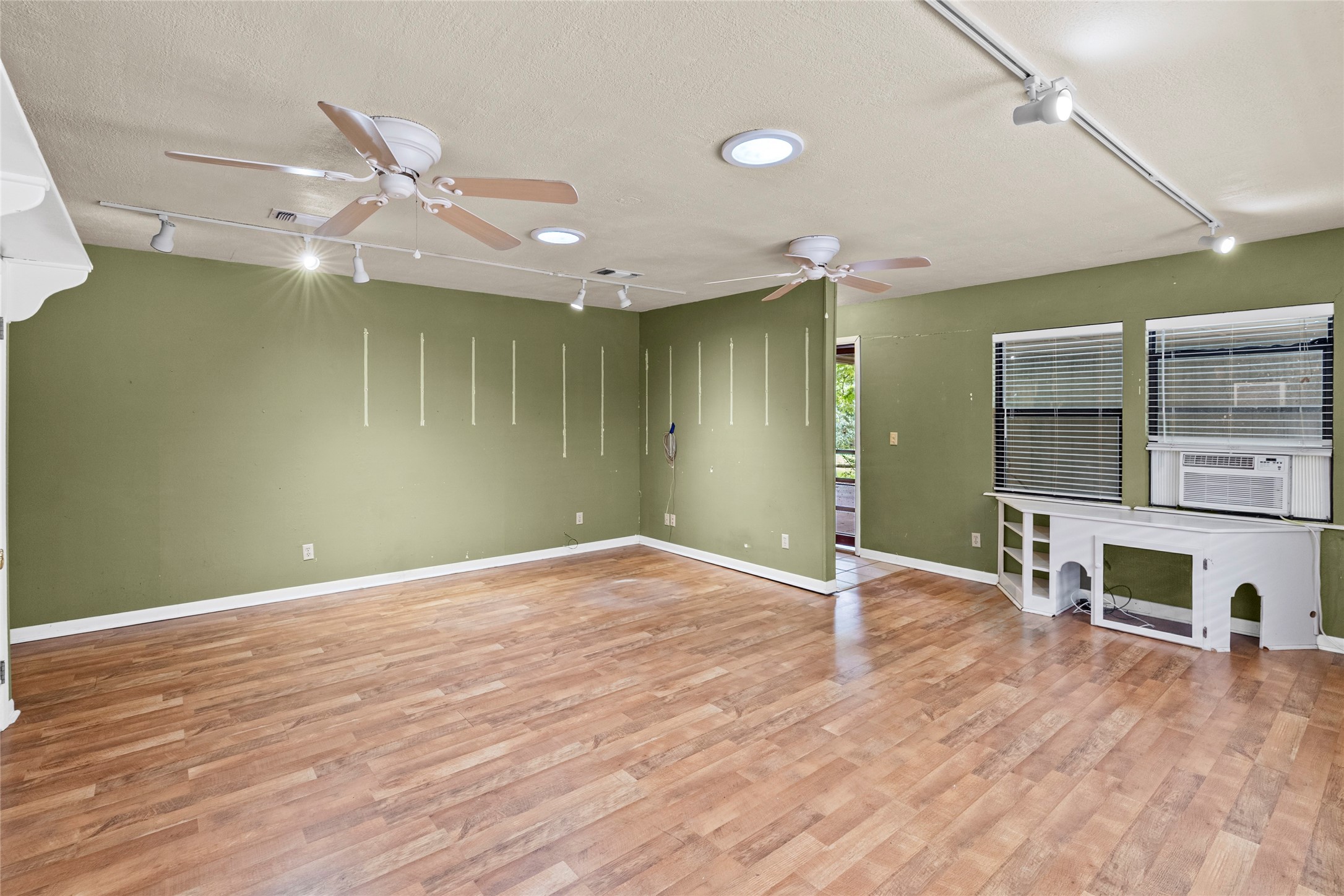 2823 Laurel Lane Commerce TX 75428