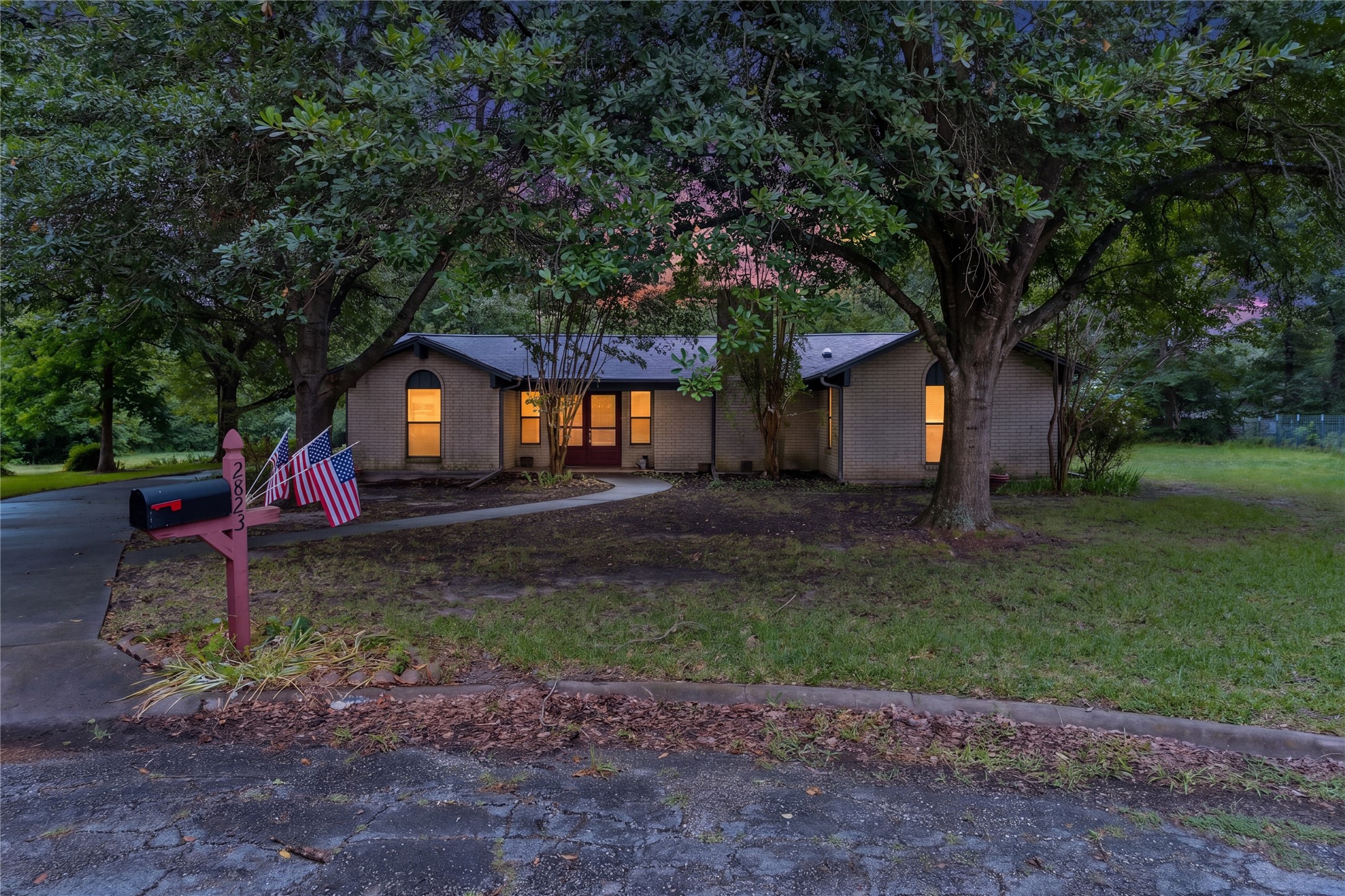 2823 Laurel Lane Commerce TX 75428