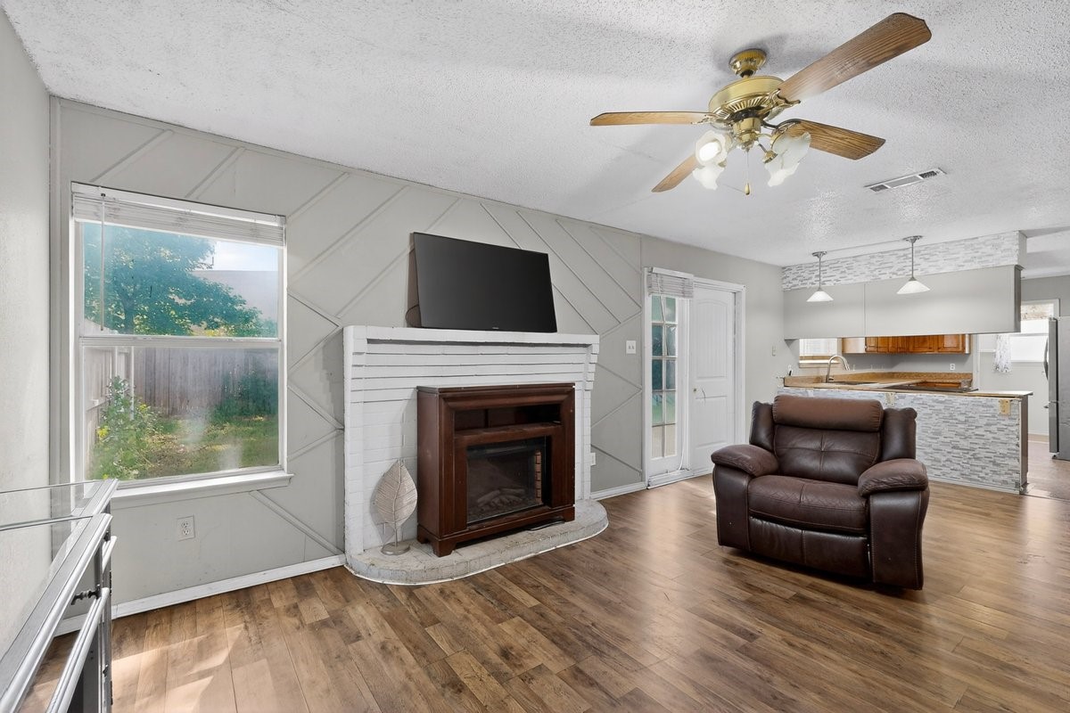 5505 Thackery Drive Arlington TX 76018