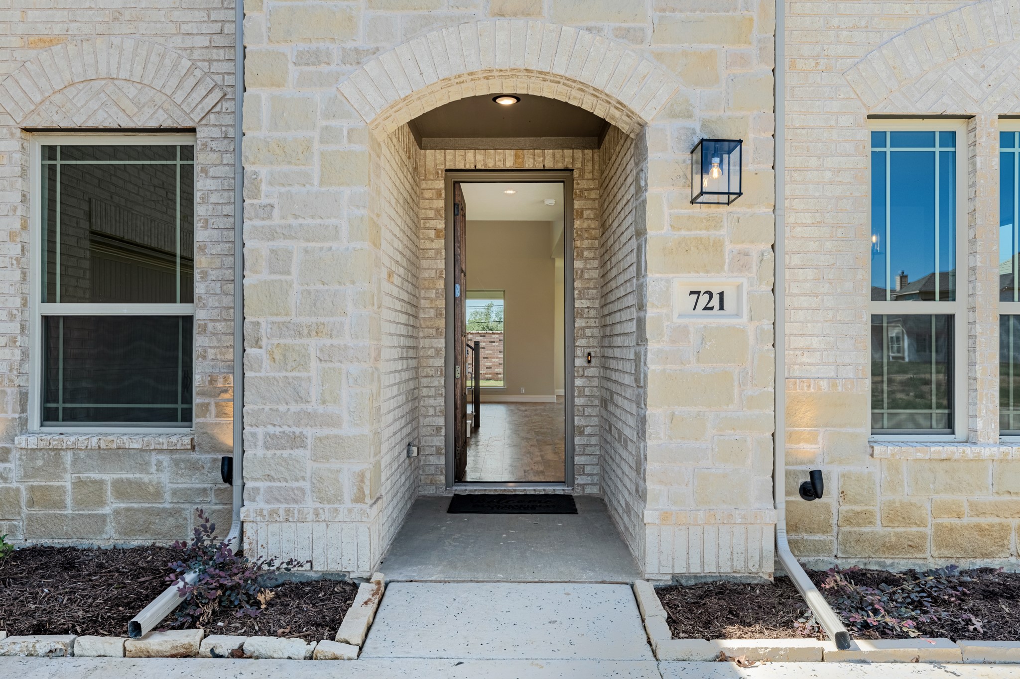 721 Seahawk Street Joshua TX 76058