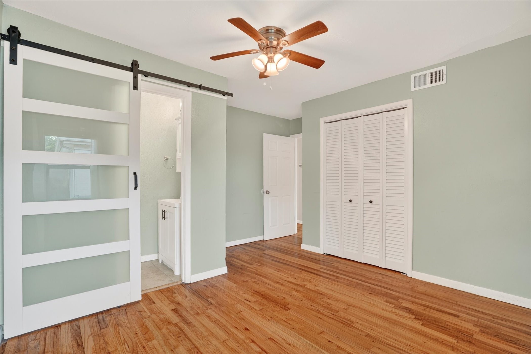 1008 Zelda Drive Hurst TX 76053