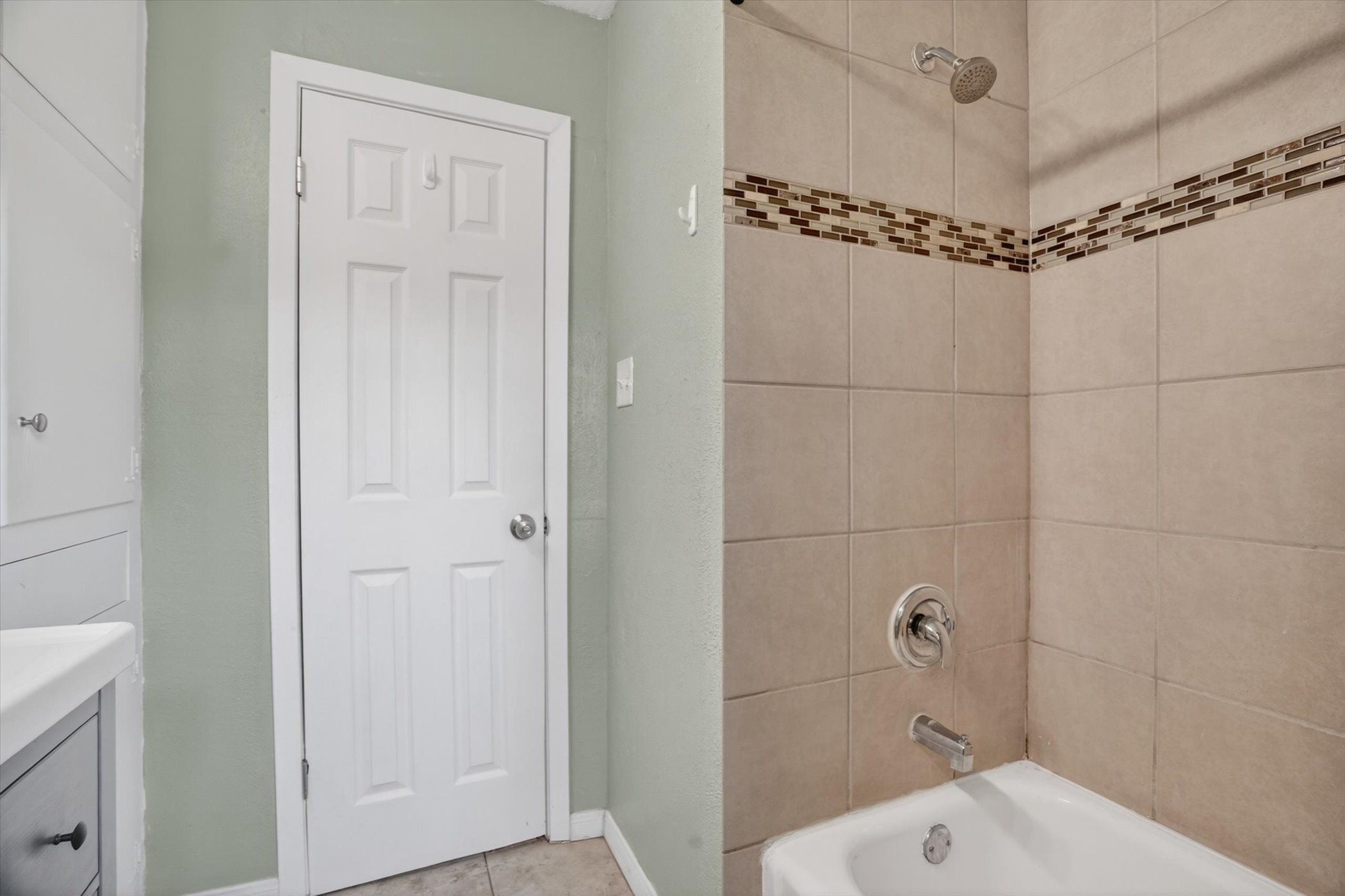 1008 Zelda Drive Hurst TX 76053