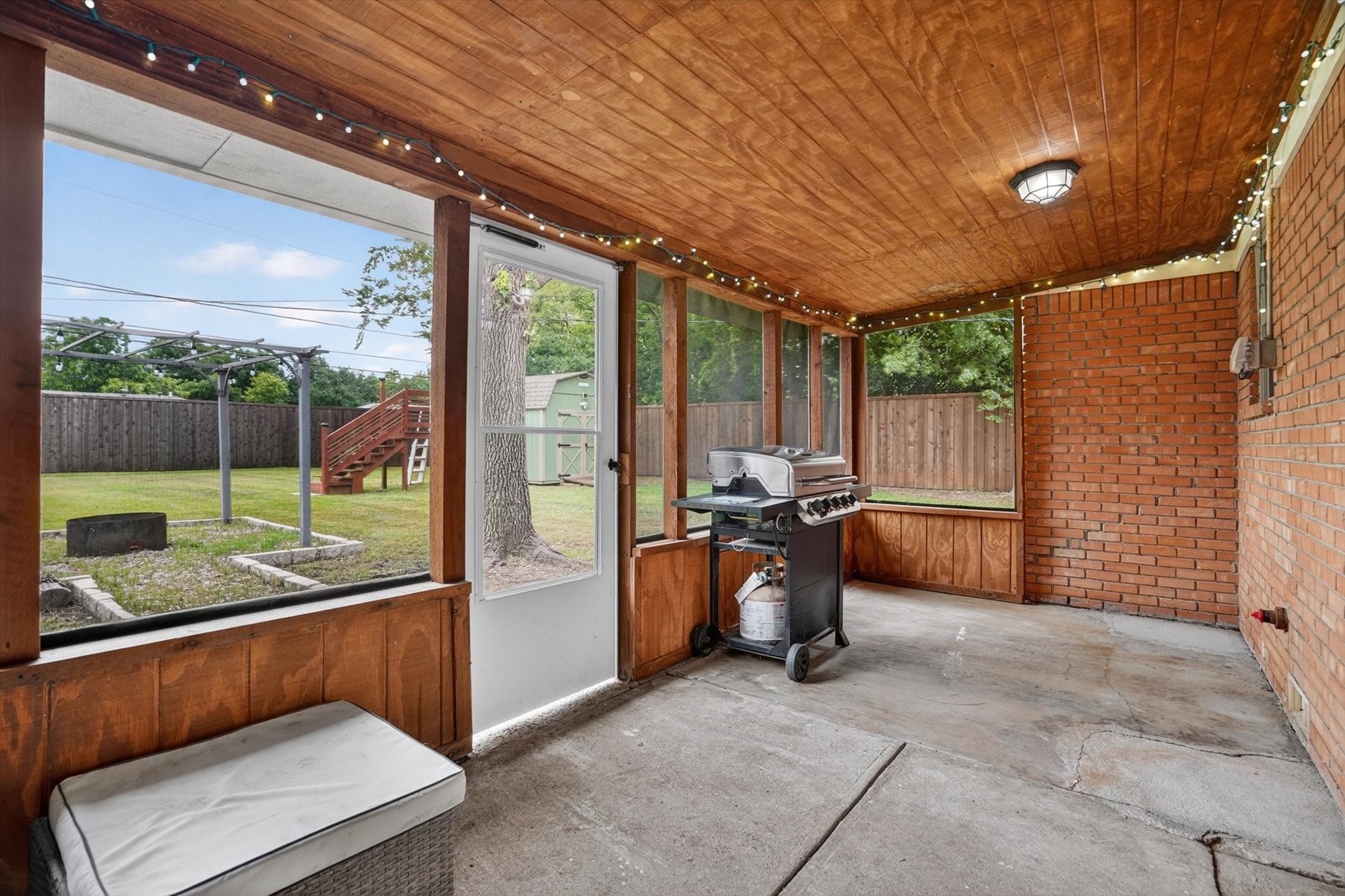1008 Zelda Drive Hurst TX 76053