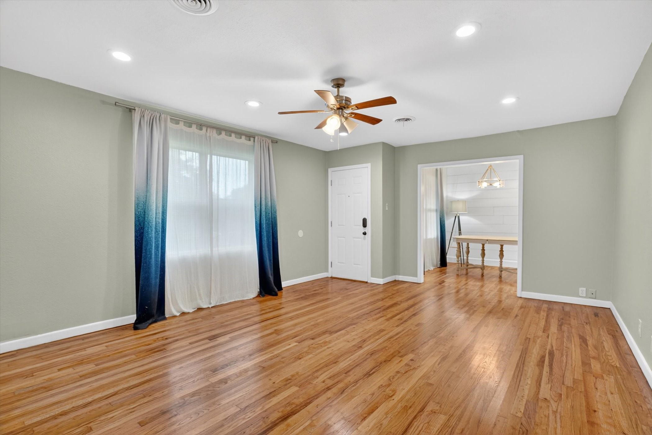 1008 Zelda Drive Hurst TX 76053