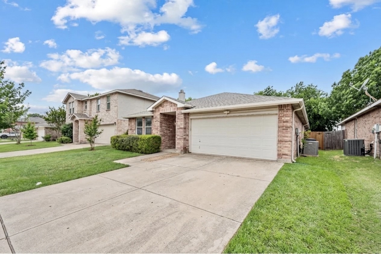 16529 Woodside Drive Fort Worth TX 76247