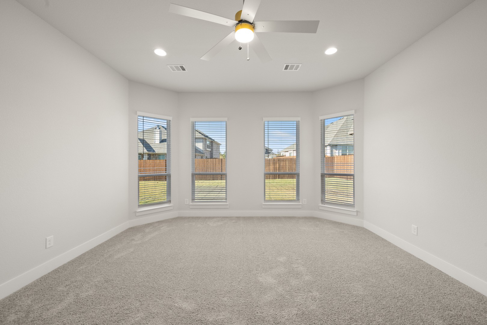 5221 Rowlan Row Midlothian TX 76065