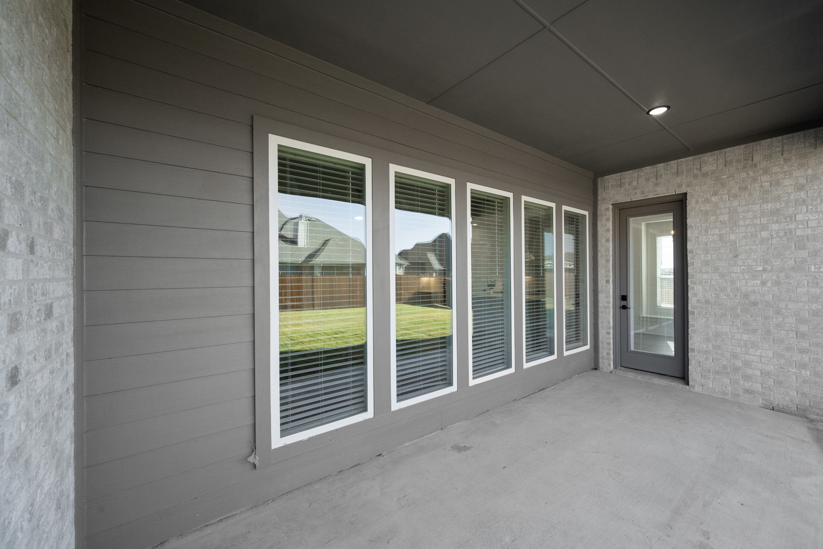5221 Rowlan Row Midlothian TX 76065