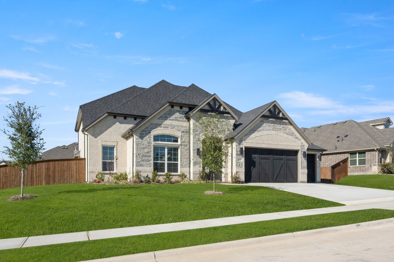 5221 Rowlan Row Midlothian TX 76065