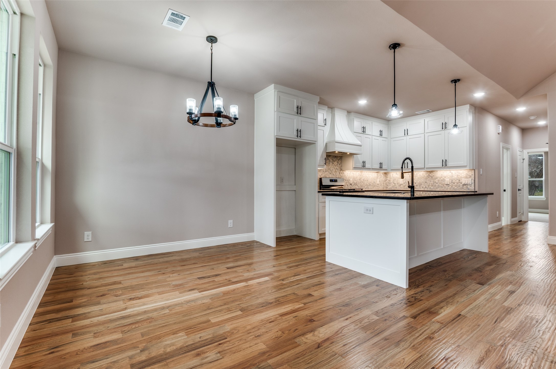 415 N Watson Street Seagoville TX 75159