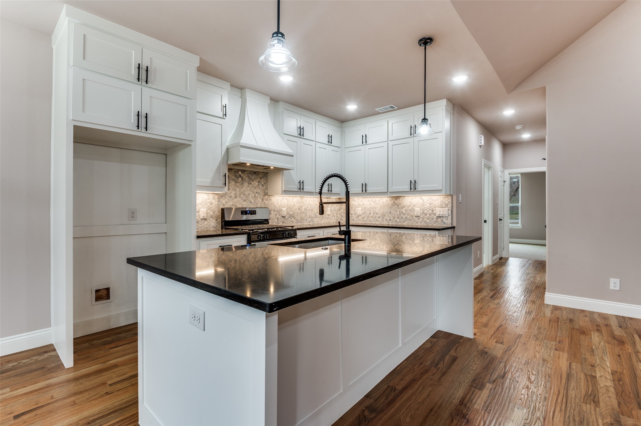 415 N Watson Street Seagoville TX 75159