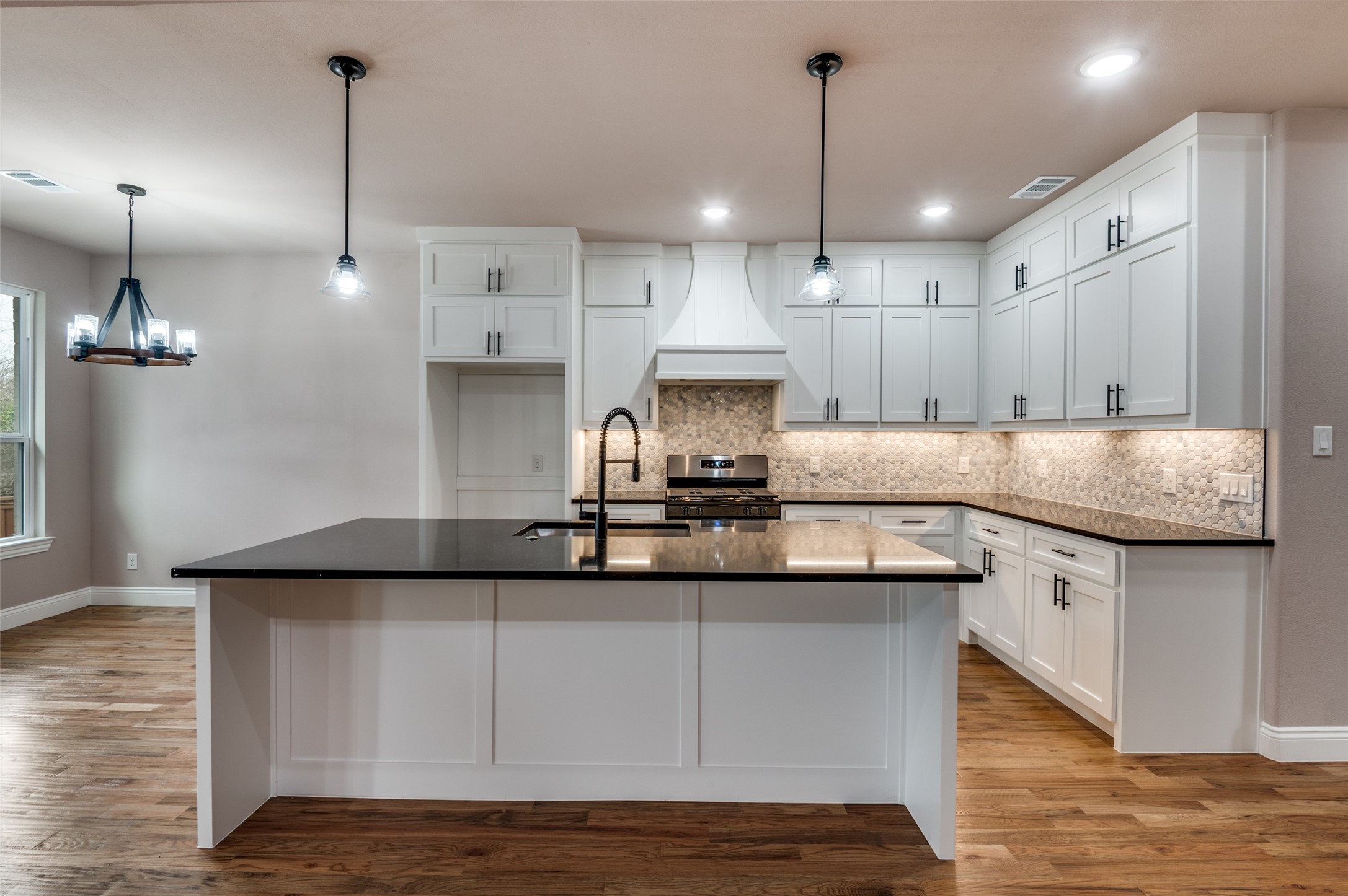 415 N Watson Street Seagoville TX 75159