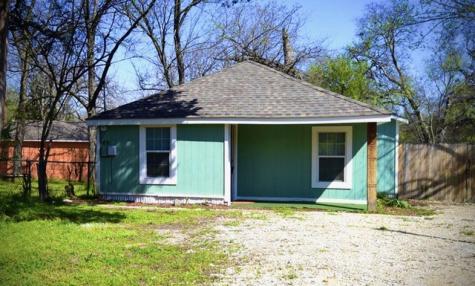 927 W Baker Street Denison TX 75020