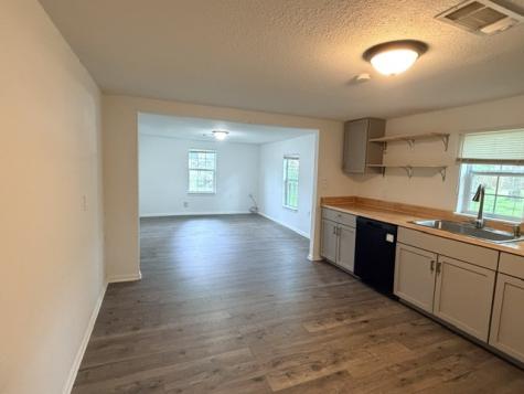927 W Baker Street Denison TX 75020