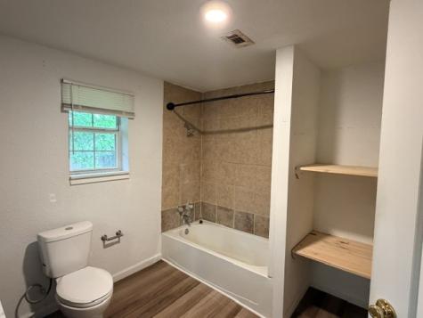 927 W Baker Street Denison TX 75020