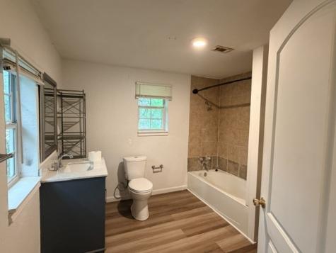 927 W Baker Street Denison TX 75020