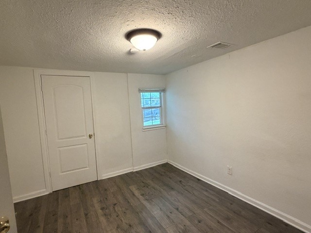 927 W Baker Street Denison TX 75020