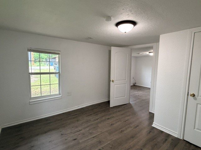 927 W Baker Street Denison TX 75020