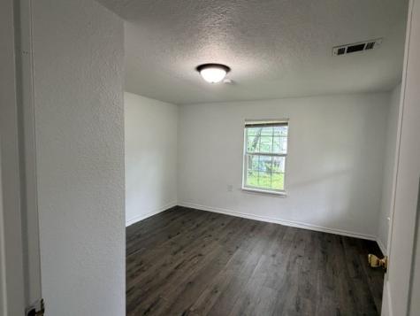 927 W Baker Street Denison TX 75020