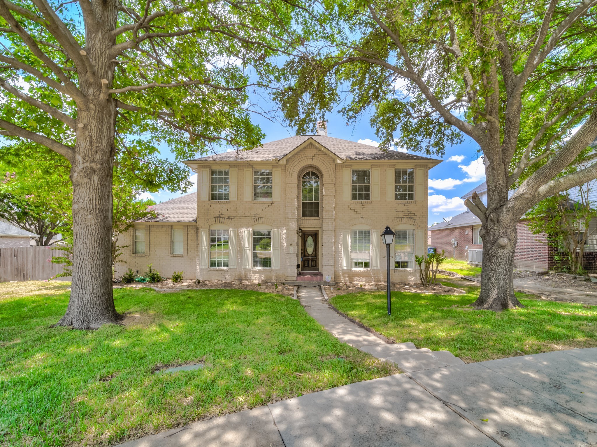 758 Rockefeller Lane Allen TX 75002