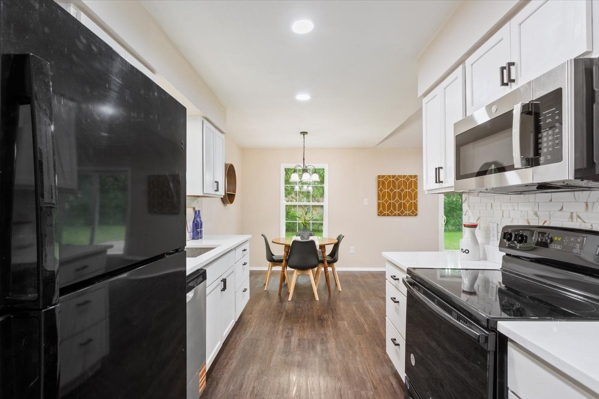 329 Applewood Lane Hewitt TX 76643