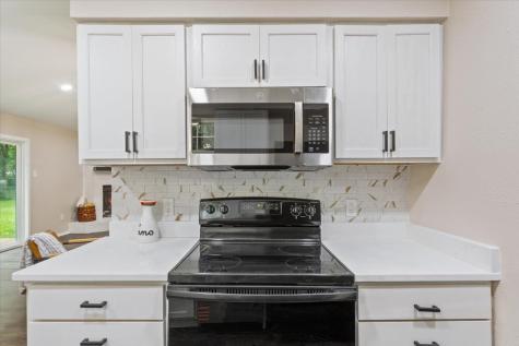 329 Applewood Lane Hewitt TX 76643