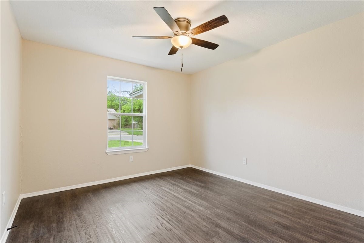 329 Applewood Lane Hewitt TX 76643