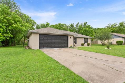 329 Applewood Lane Hewitt TX 76643