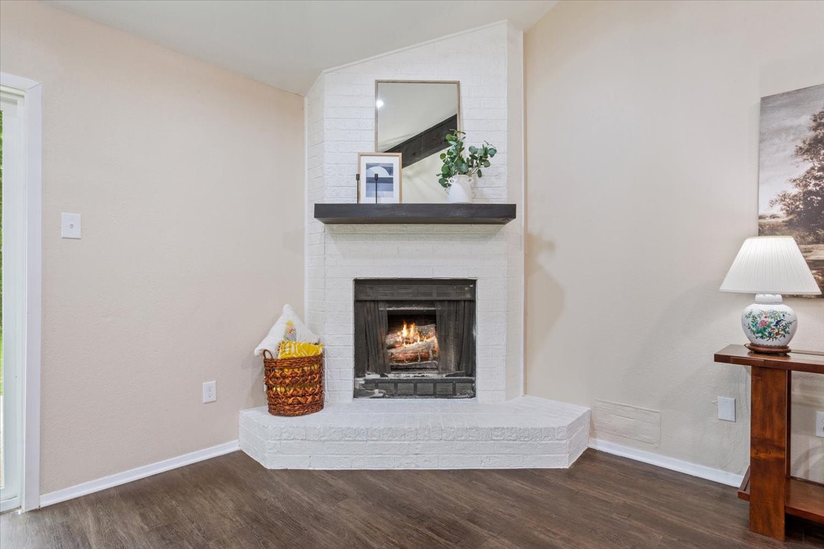 329 Applewood Lane Hewitt TX 76643