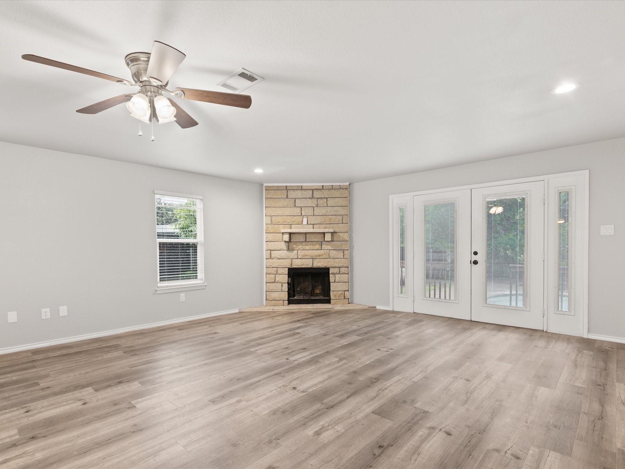 4404 W Fernwood Court Granbury TX 76049