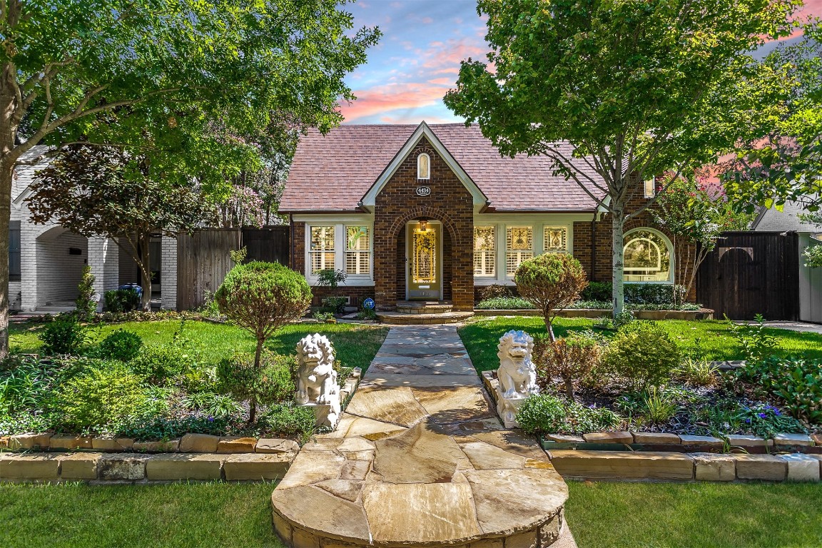 4434 Vandelia Street Dallas TX 75219