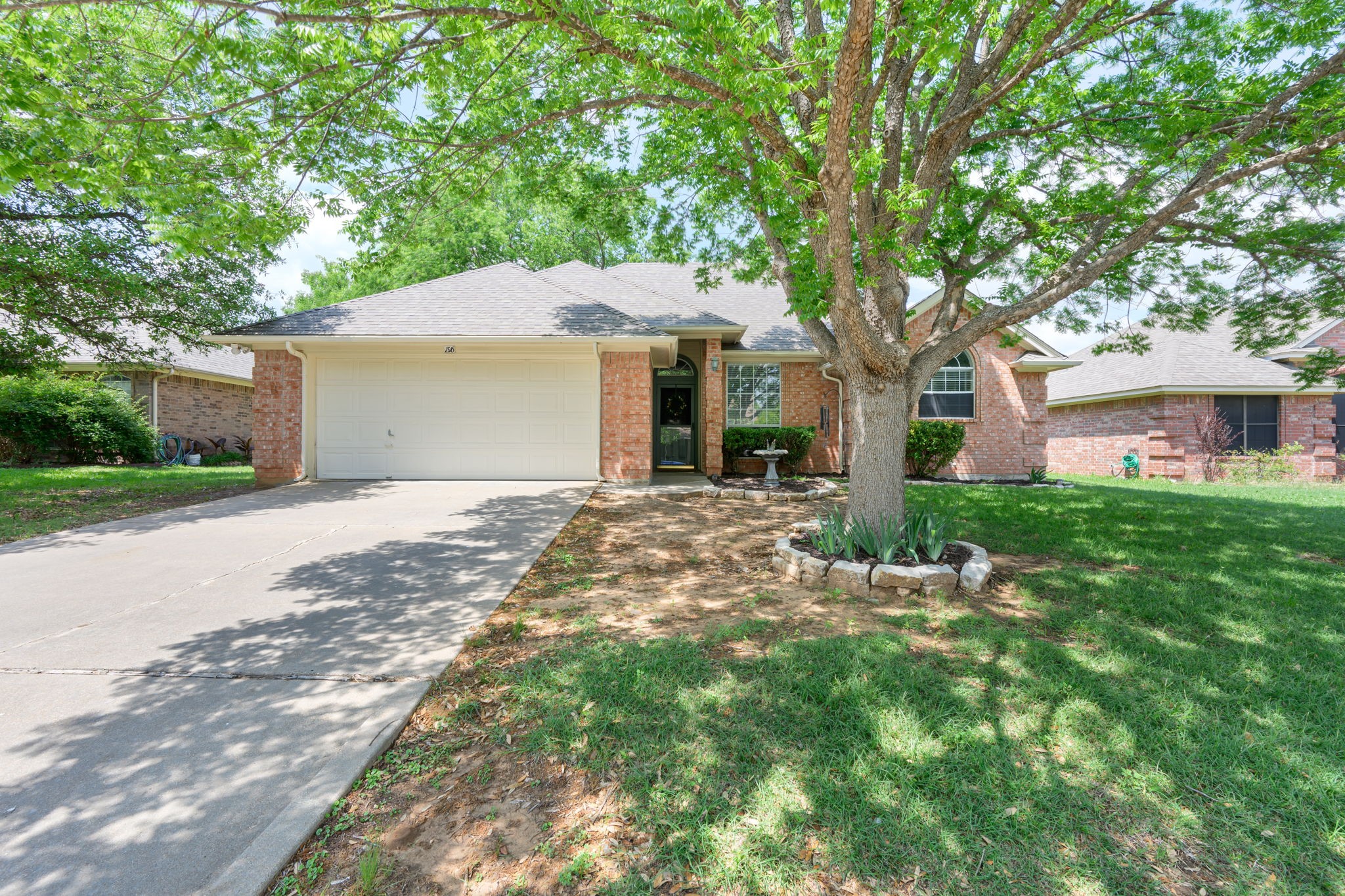 1516 Clover Lane Granbury TX 76048