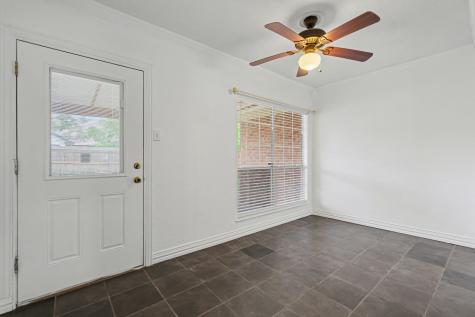 1516 Clover Lane Granbury TX 76048