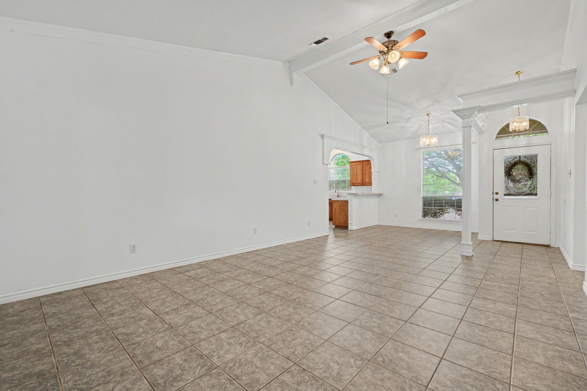 1516 Clover Lane Granbury TX 76048